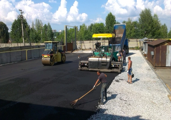 Устройство автодорог в Дзержинском и Дзержинском районе